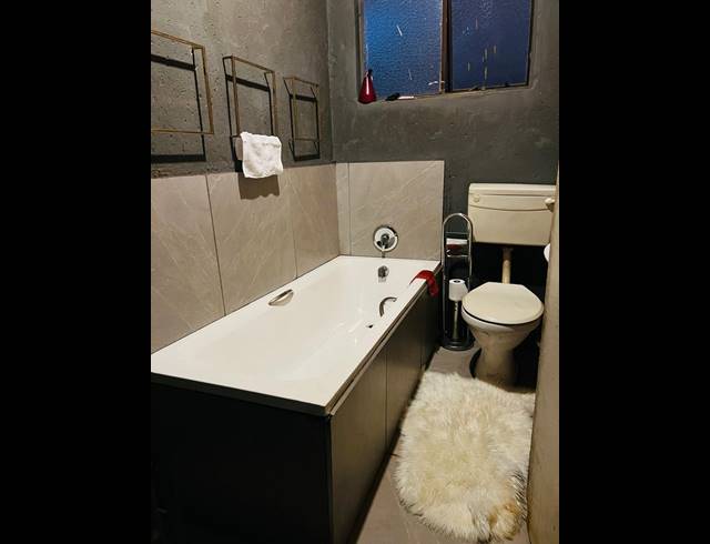 3 BEDROOM FREESTANDING FOR SALE IN SOSHANGUVE XX